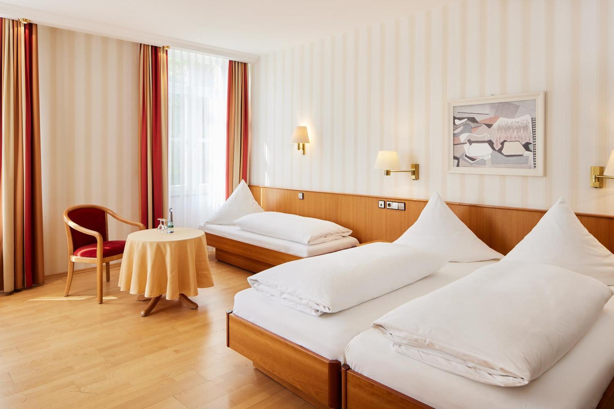 Hotel Zum Schiff Freiburg im Breisgau Dış mekan fotoğraf
