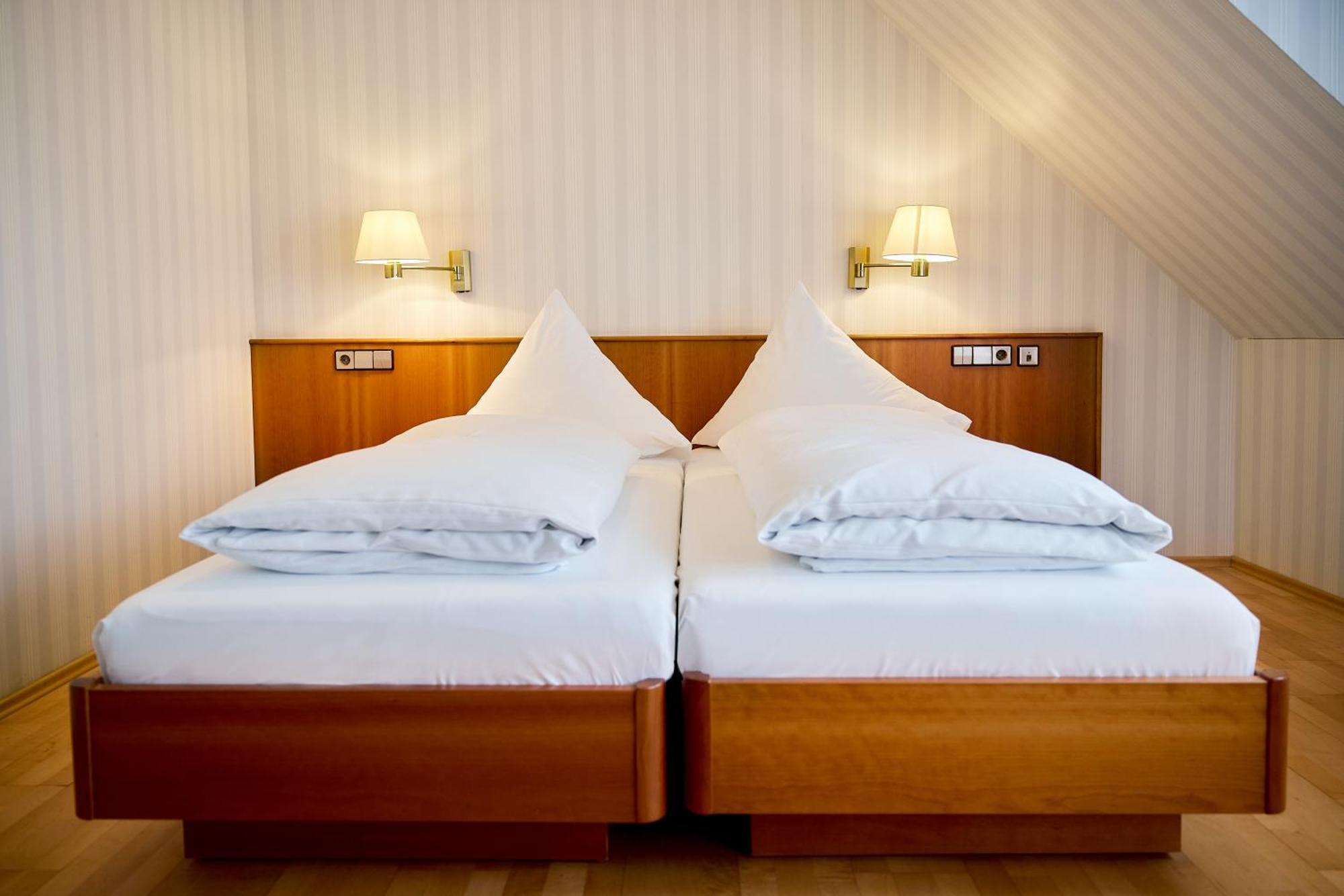 Hotel Zum Schiff Freiburg im Breisgau Dış mekan fotoğraf