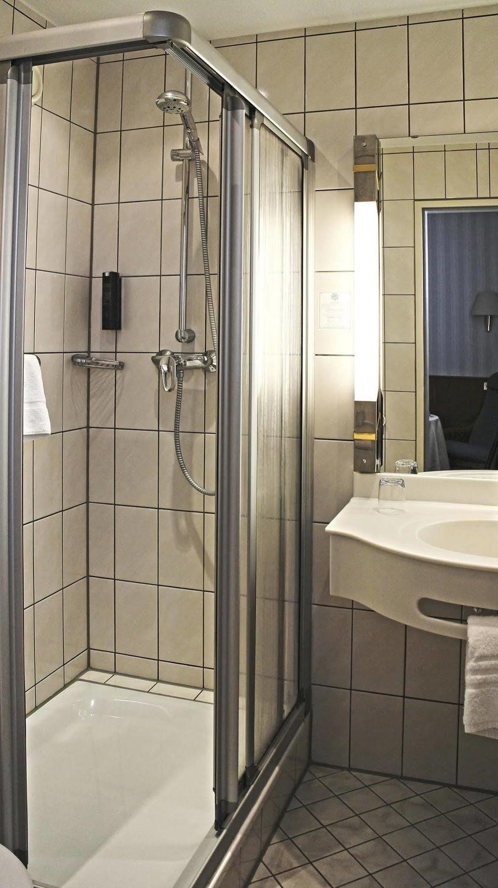 Hotel Zum Schiff Freiburg im Breisgau Dış mekan fotoğraf